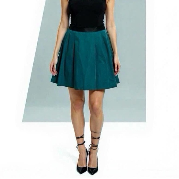The Limited Women’s Size S A Line Full Skirt Above Knee Preppy Office Chic Blue - Picture 1 of 12